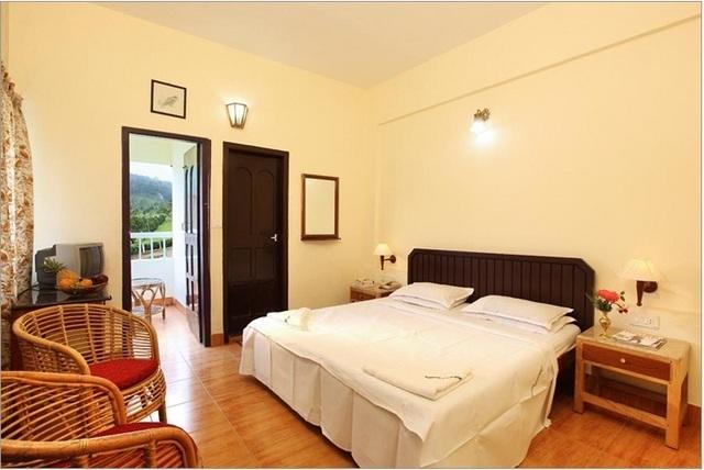 Poopada-Resort-Munnar